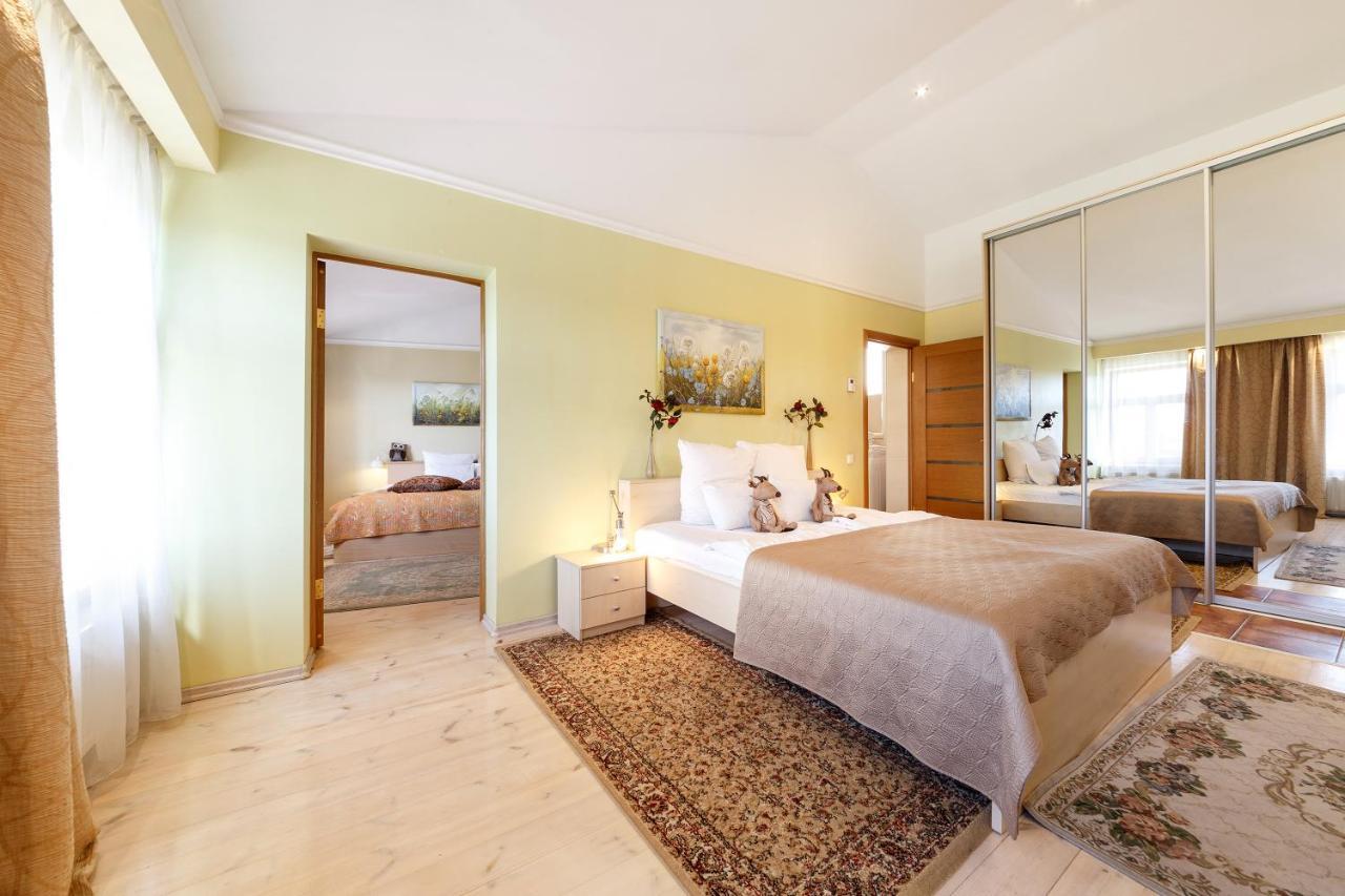 Daugavaluxapartments Free Parking Riga Bagian luar foto