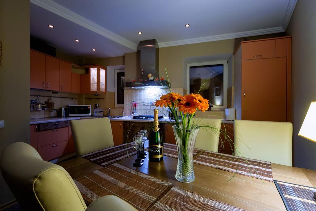 Daugavaluxapartments Free Parking Riga Bagian luar foto